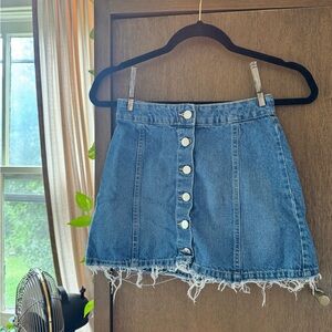H&M DIVIDED Denim Button-Front Mini Skirt sz. 2
